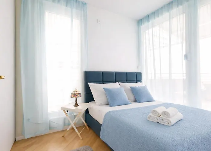 Seaside Penthouse With Hot Tub Sky Living 公寓