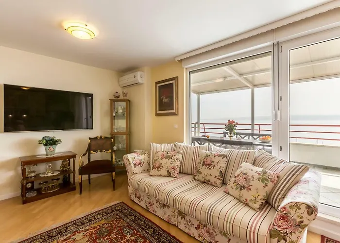 Seaside Penthouse With Hot Tub Sky Living 公寓 *