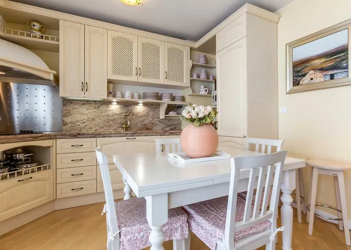 Seaside Penthouse With Hot Tub Sky Living * 斯普利特