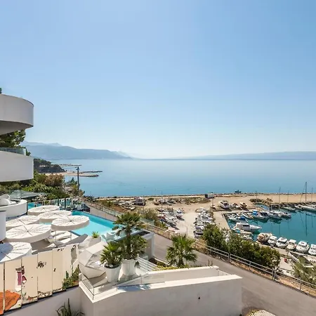 Seaside Penthouse With Hot Tub Sky Living 아파트 스플리트